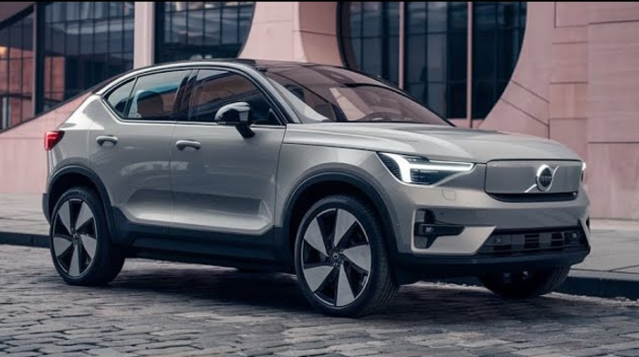 2025 Volvo EX30